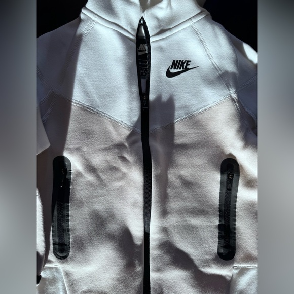 Toddler Nike Sweatsuit - Picture 3 of 13